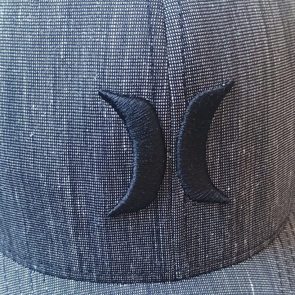 Hurley Denim-Style Cap - Picture 2 of 8